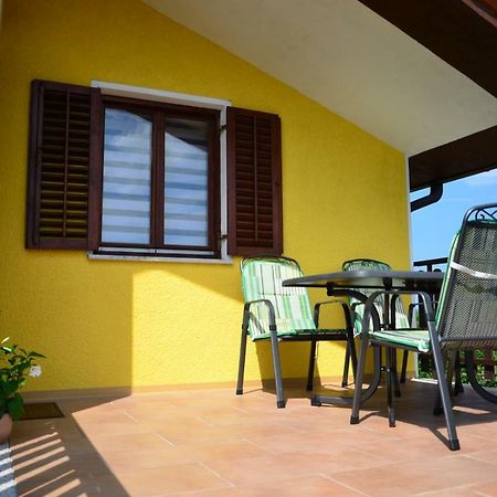 Apartma Louis Dutovlje Экстерьер фото