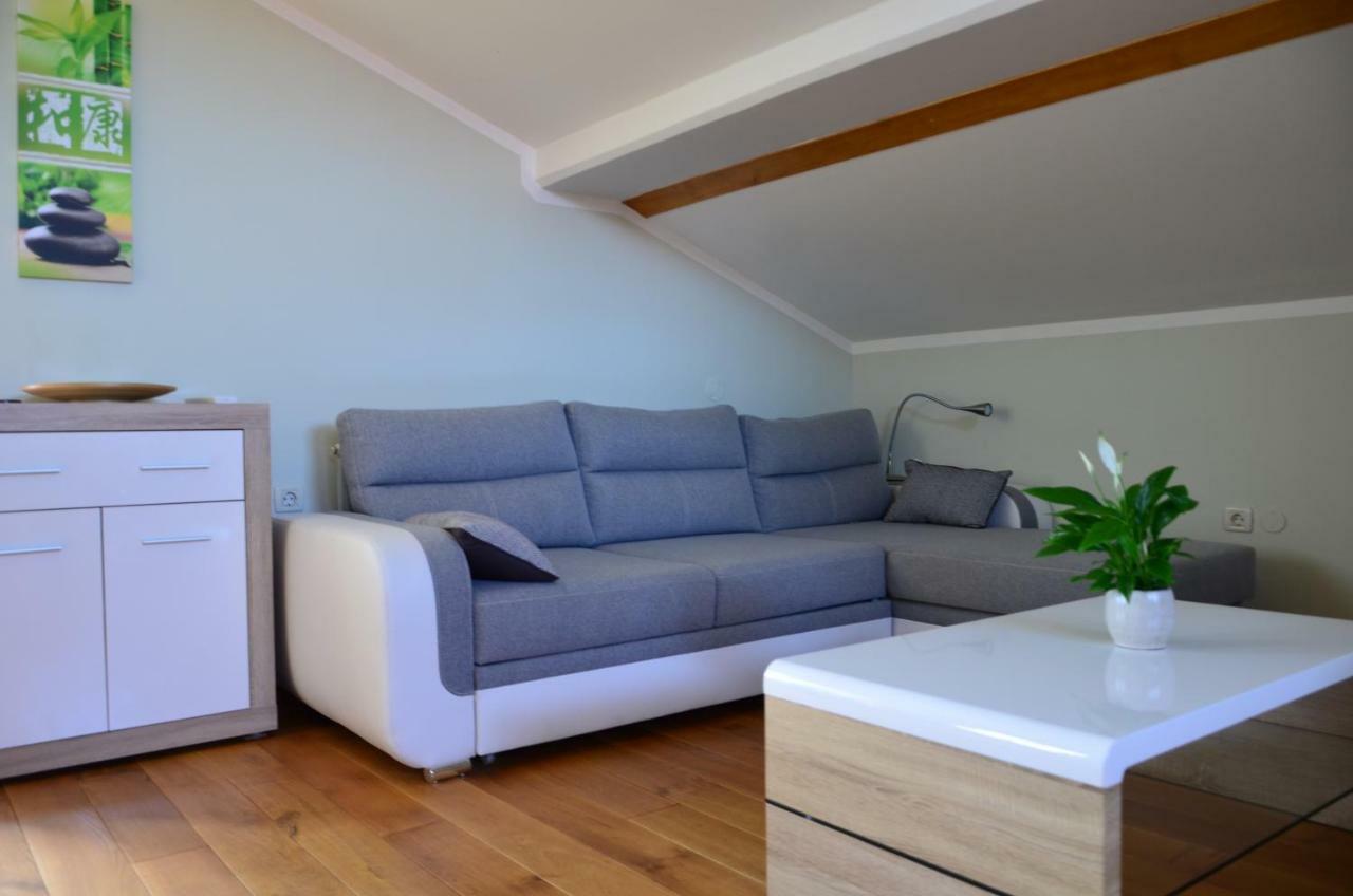 Apartma Louis Dutovlje Экстерьер фото